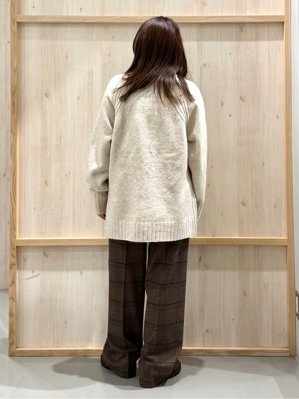 nanaさんの「THE SHOP TK｜ふんわり柔らかきれい色 ウール混ハイネックニット」を使ったコーディネート