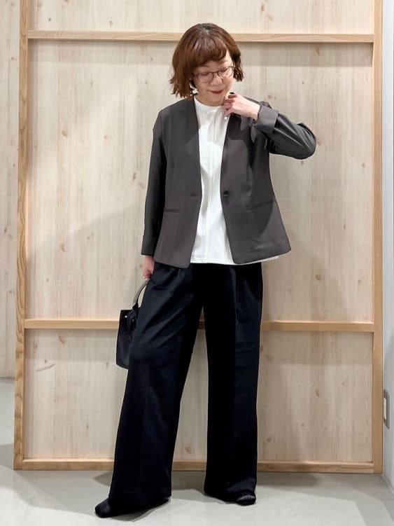 nakoさんの「THE SHOP TK｜ノーカラージャケット【セットアップ可】」を使ったコーディネート