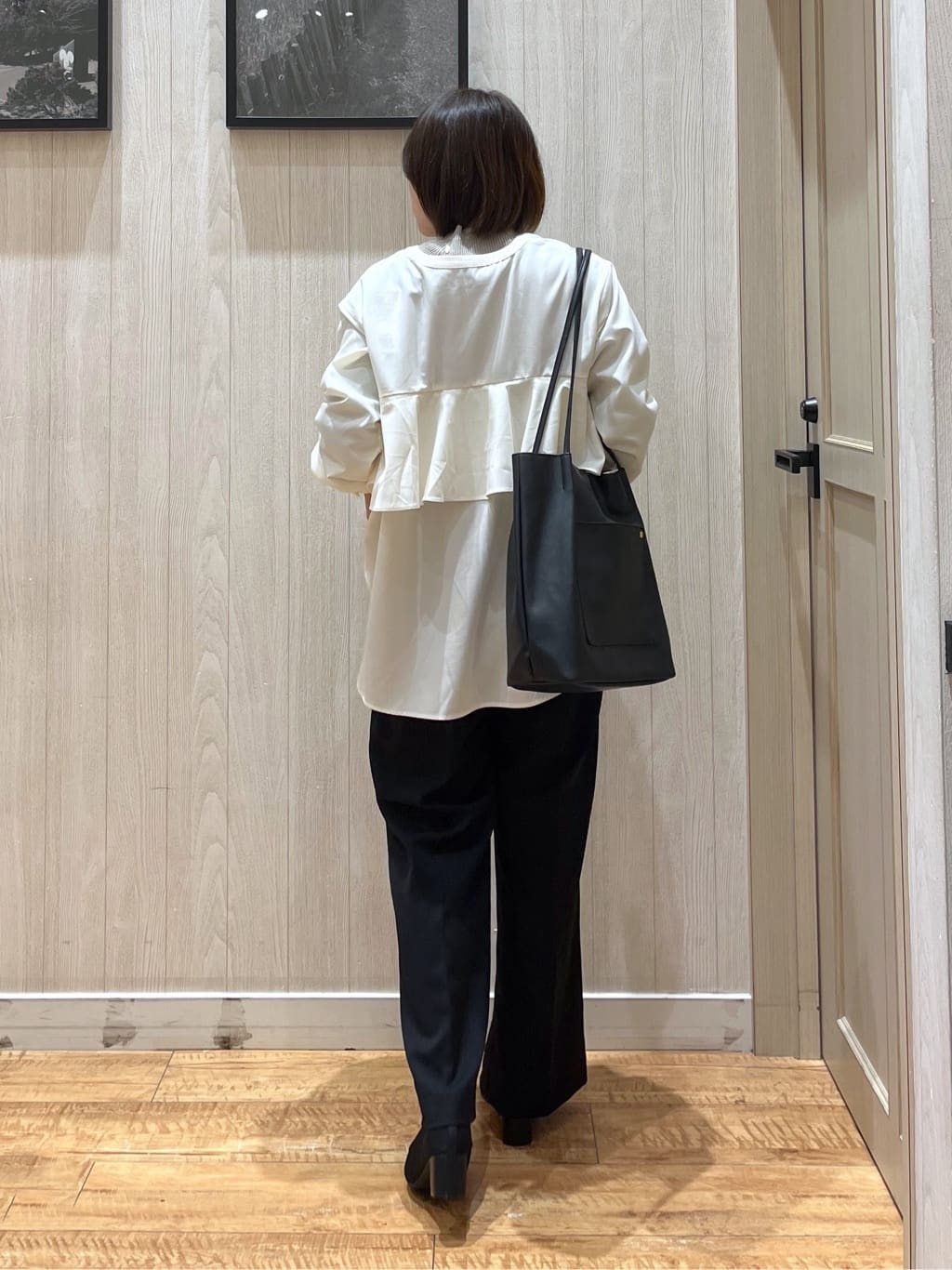 shirayuuuさんの「SHOO･LA･RUE｜【洗濯機可/S-LL/高レビュー】上品シルエットで美しい イージーワイドパンツ」を使ったコーディネート