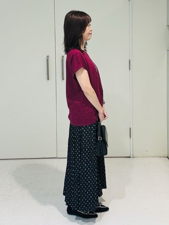 makiさんの「UNTITLED｜【洗える/Tシャツ】ツイストプルオーバー」を使ったコーディネート