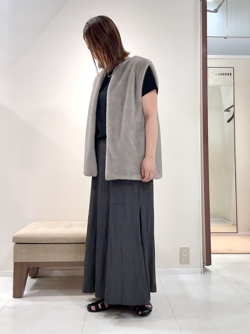YUIさんの「UNTITLED｜【洗える/前後2WAY】ネックプルオーバーニット」を使ったコーディネート