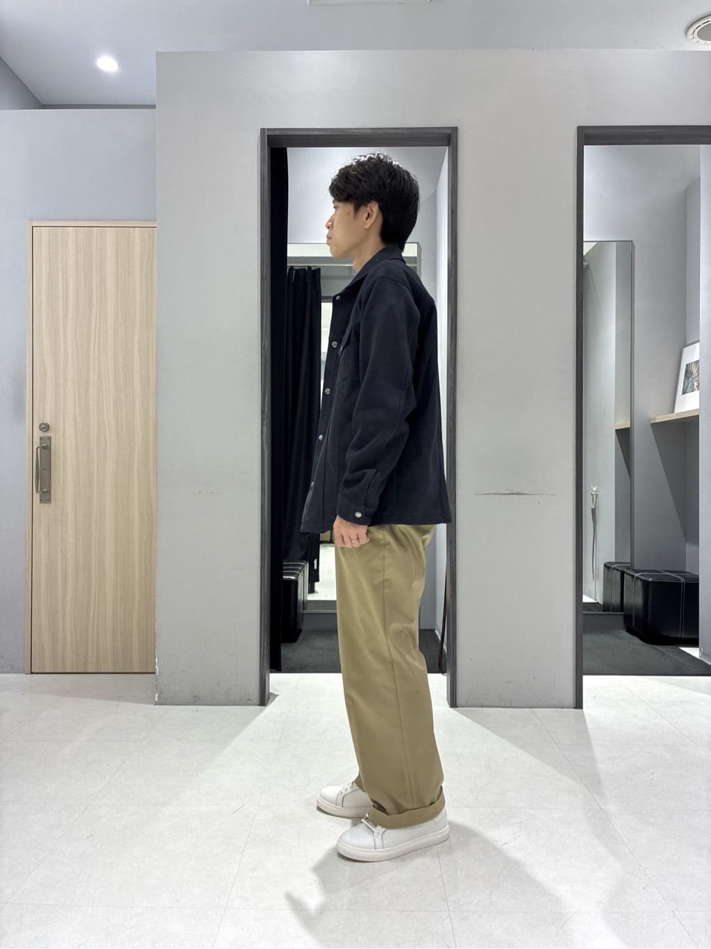 わいずみさんの「TAKEO KIKUCHI｜ストレッチ テーラードＴシャツ」を使ったコーディネート