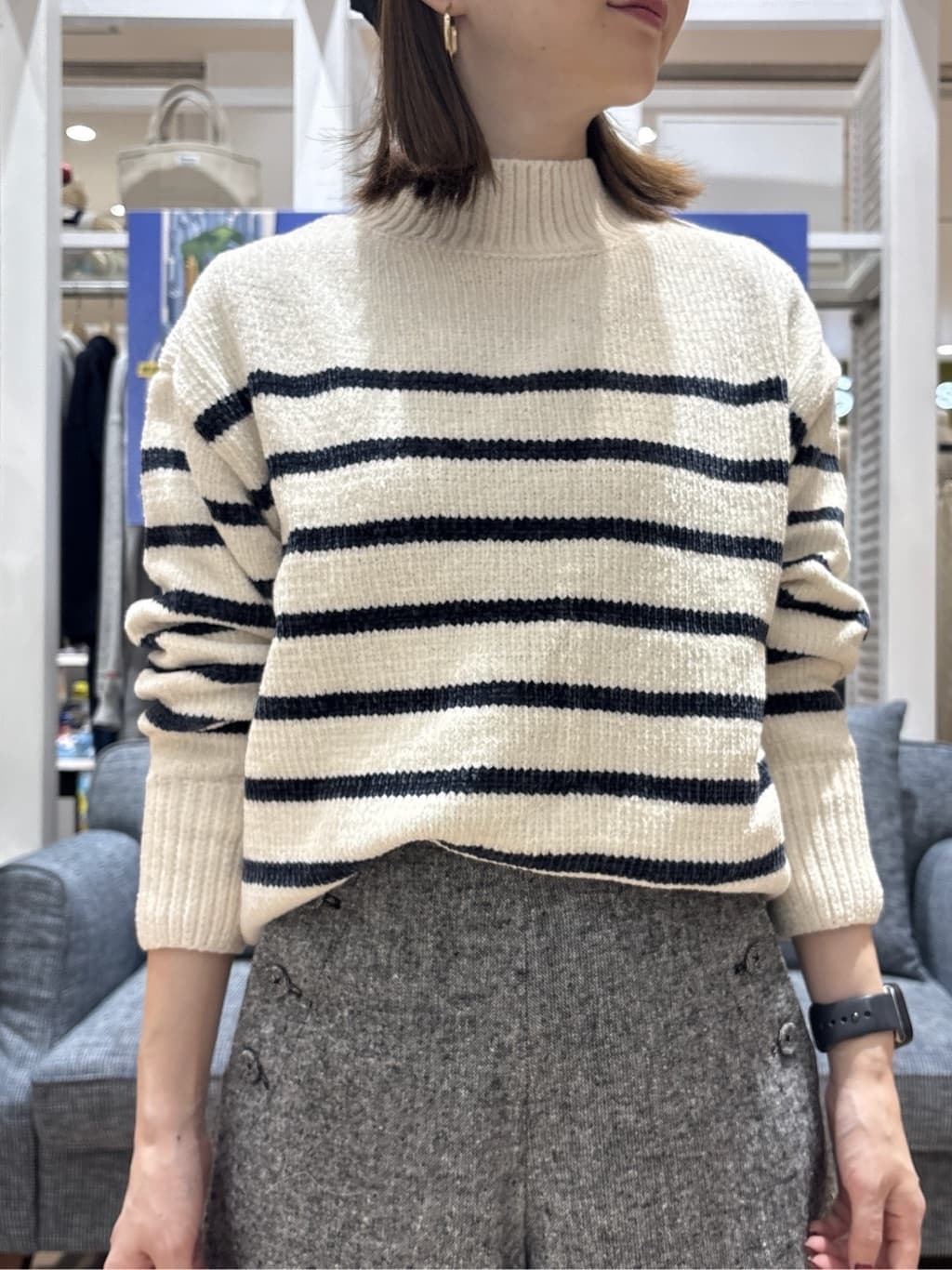 risaさんの「Dessin｜【洗える】ハイネックベロアモールニット」を使ったコーディネート