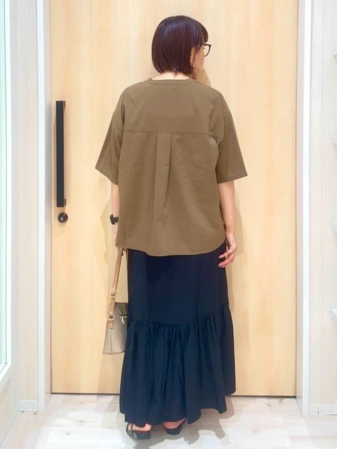 minさんの「SHOO･LA･RUE｜キャンバス風合皮ショルダーバッグ」を使ったコーディネート