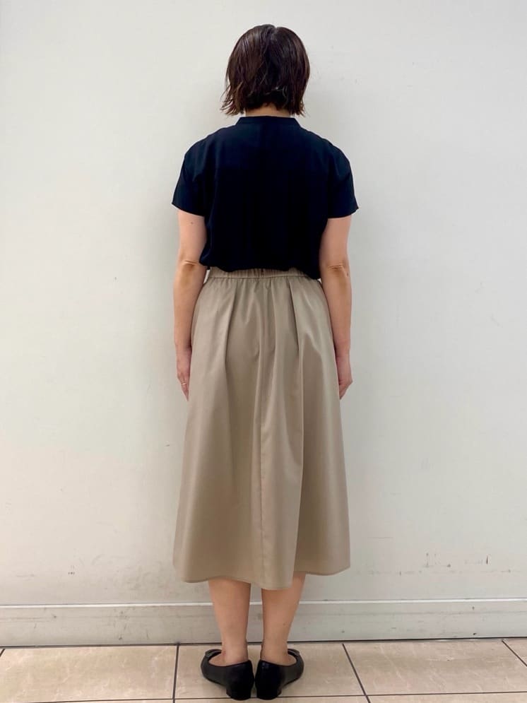 ksmさんの「Reflect｜【インナーに◎／すっきり見え！長め丈】タックデティールブラウス」を使ったコーディネート