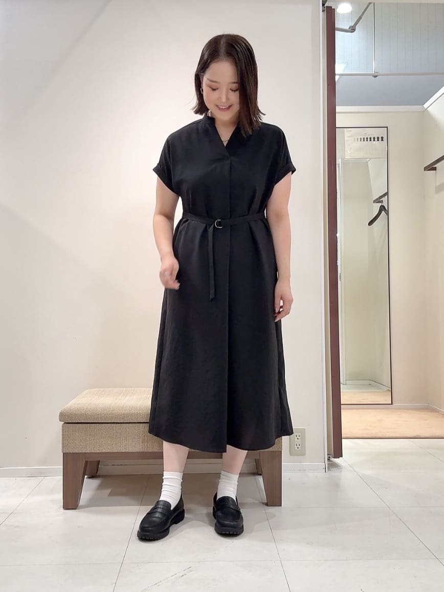YUIさんの「UNTITLED｜【UV/はっ水】リラククールワンピース」を使ったコーディネート