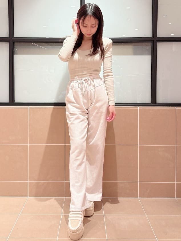 MIRINAさんの「ESPERANZA｜ふわもこボアサボ」を使ったコーディネート