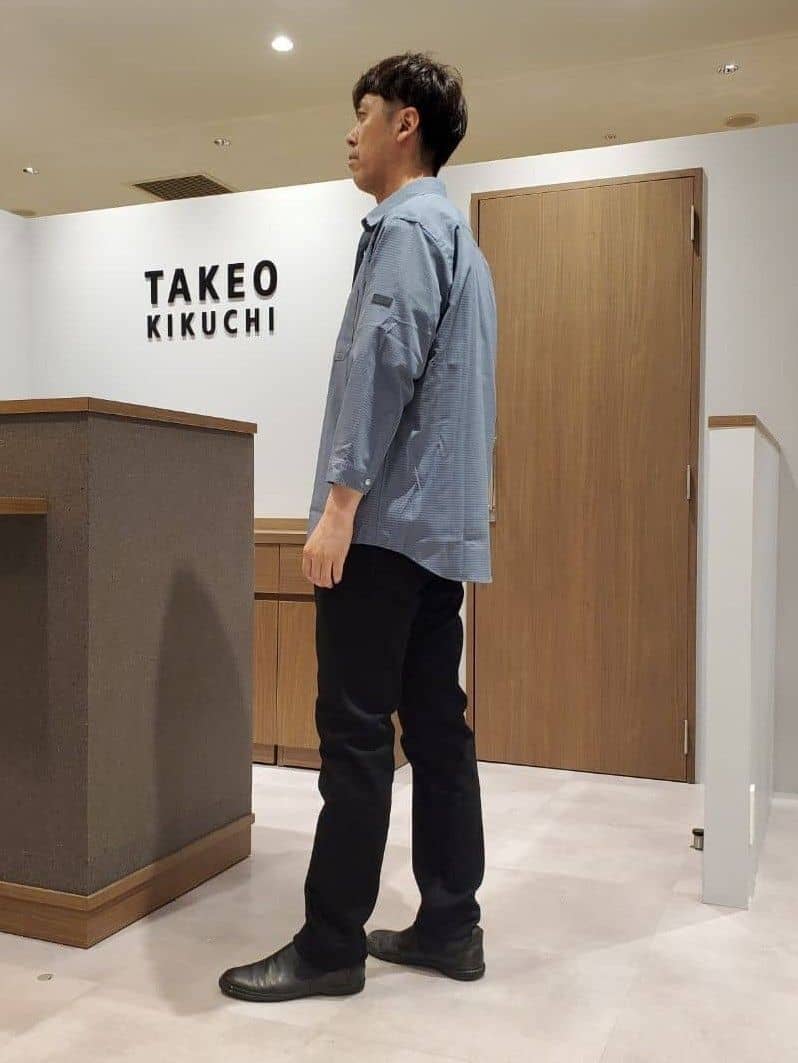 ishidaさんの「TAKEO KIKUCHI｜【COOL CITY WEAR】DotAir（R）サッカー シャツ」を使ったコーディネート