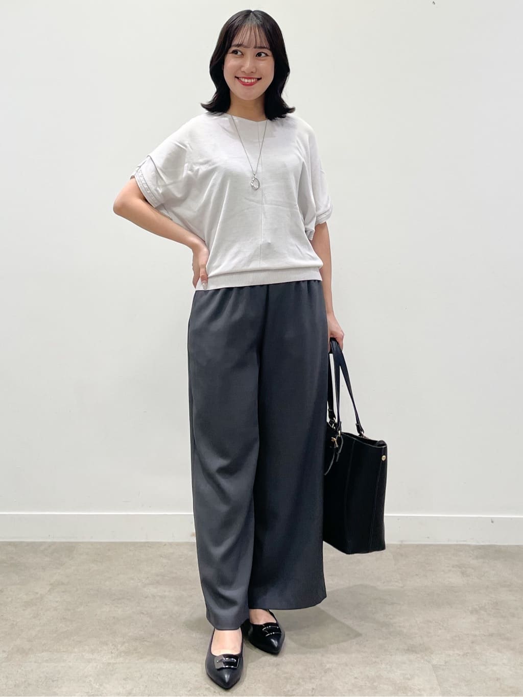 yukariさんの「Reflect｜【ウエスト総ゴム／セットアップ／単品使いOK◎】ベスト＋ストレートパンツセット」を使ったコーディネート