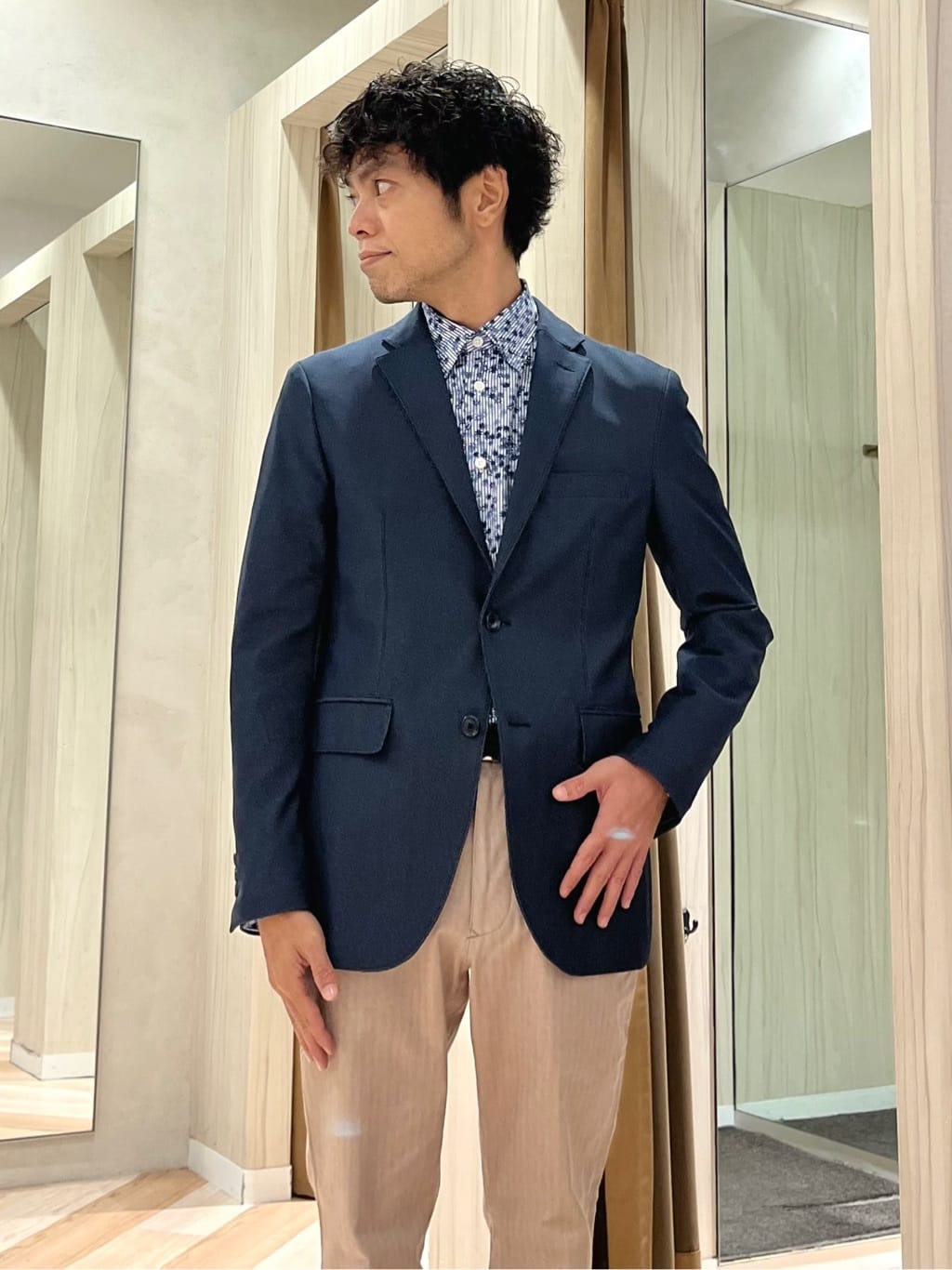 URAさんの「TAKEO KIKUCHI｜【360&deg;ストレッチ／セットアップ対応】None Of Stress ジャケット」を使ったコーディネート