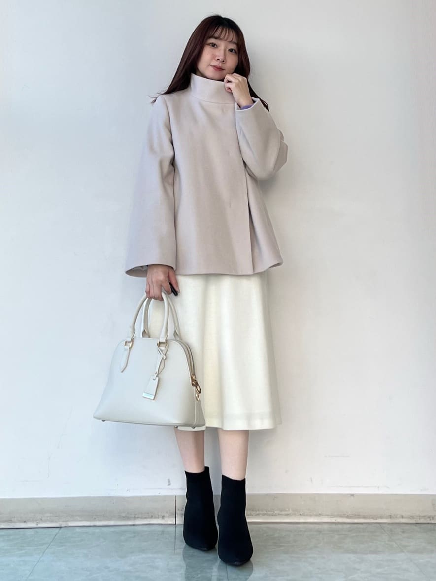 KAHOさんの「UNTITLED｜【きれいめ/洗える】ラメ入りワイドボートネックニット」を使ったコーディネート