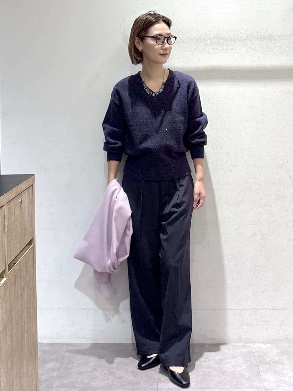 たけねぇさんの「OPAQUE.CLIP｜Vネックラメニット【洗濯機OK】」を使ったコーディネート