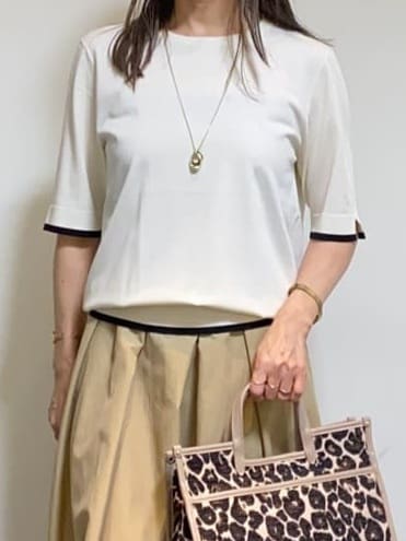 tomoさんの「UNTITLED｜【アンサンブル可/薄手】ベーシッククルーネックカーディガン」を使ったコーディネート