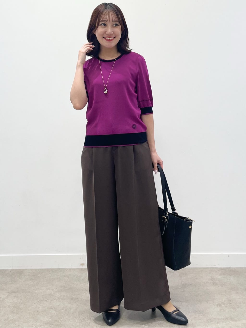 yukariさんの「Reflect｜【WEB先行カラーあり／手洗い可／アンサンブル可】バイカラー五分袖ニット」を使ったコーディネート