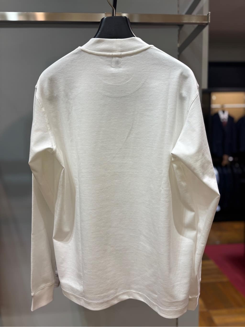 ヒナさんの「TAKEO KIKUCHI｜ストレッチ テーラードＴシャツ」を使ったコーディネート