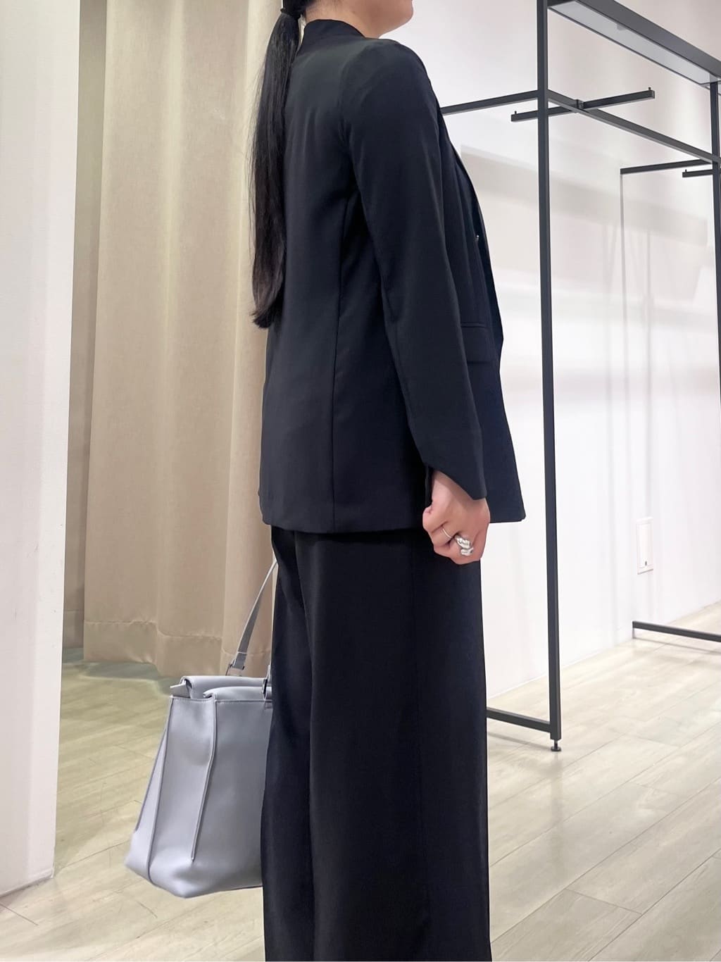 hasuさんの「INDIVI｜【軽く羽織れる！】ダブルジャケット」を使ったコーディネート