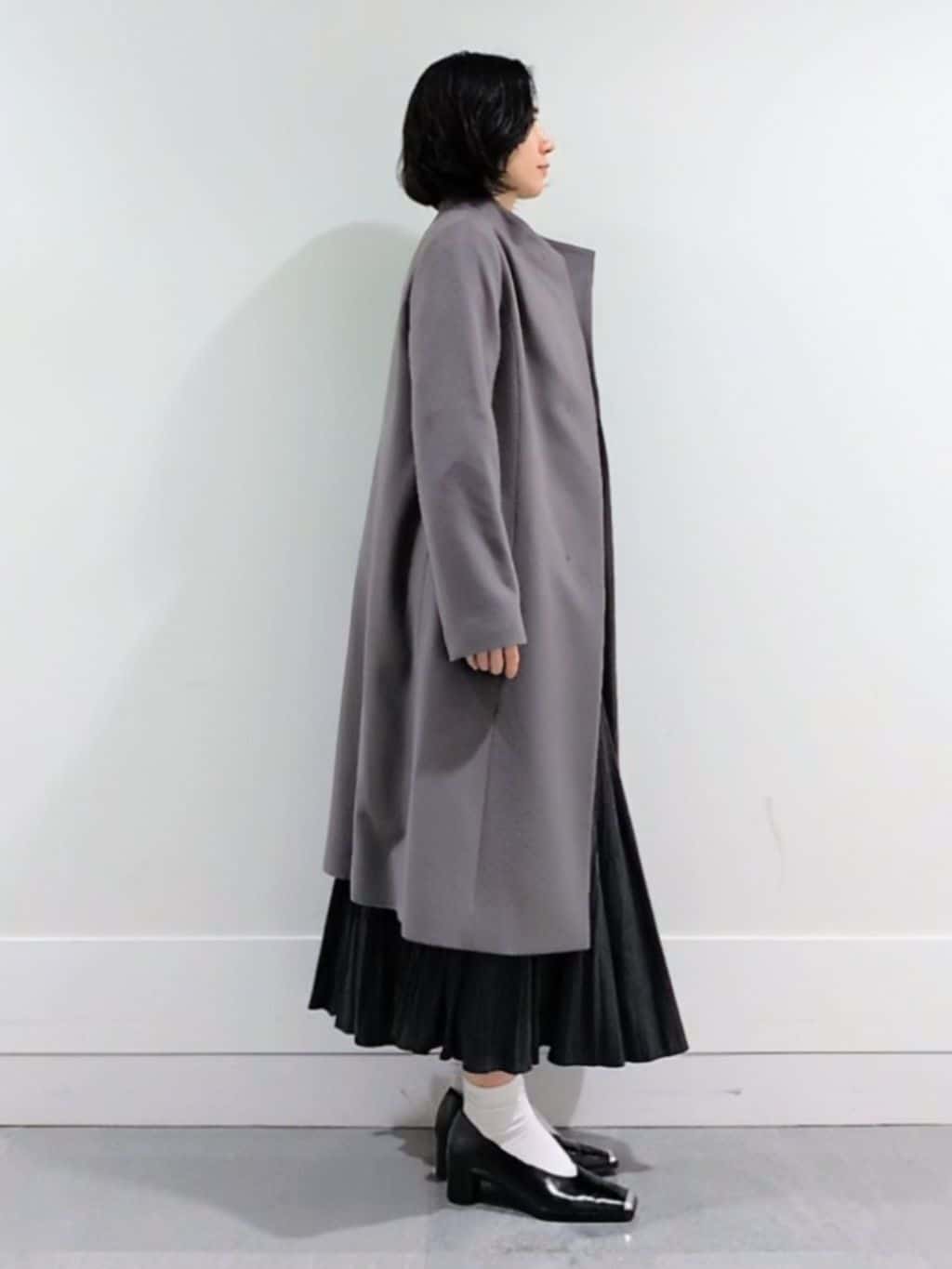 ミズタさんの「UNTITLED｜【きれいめ/スタイリッシュ】2WAYスタンドカラーロングコート」を使ったコーディネート