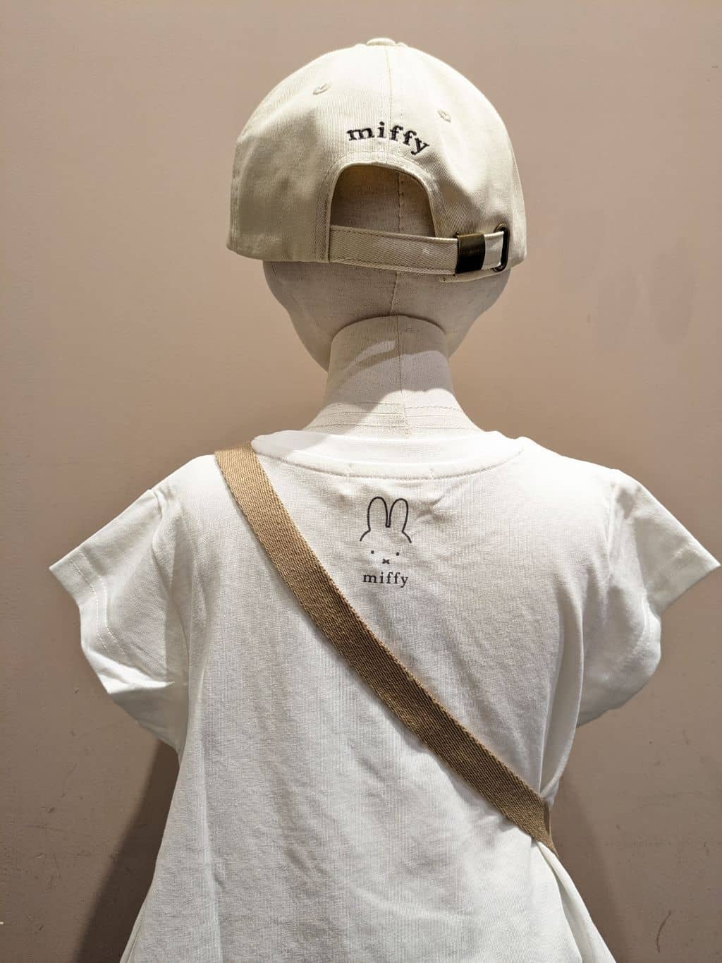 ちゃんなぎさんの「SHOO･LA･RUE｜【miffy】アソートプリントTシャツ」を使ったコーディネート