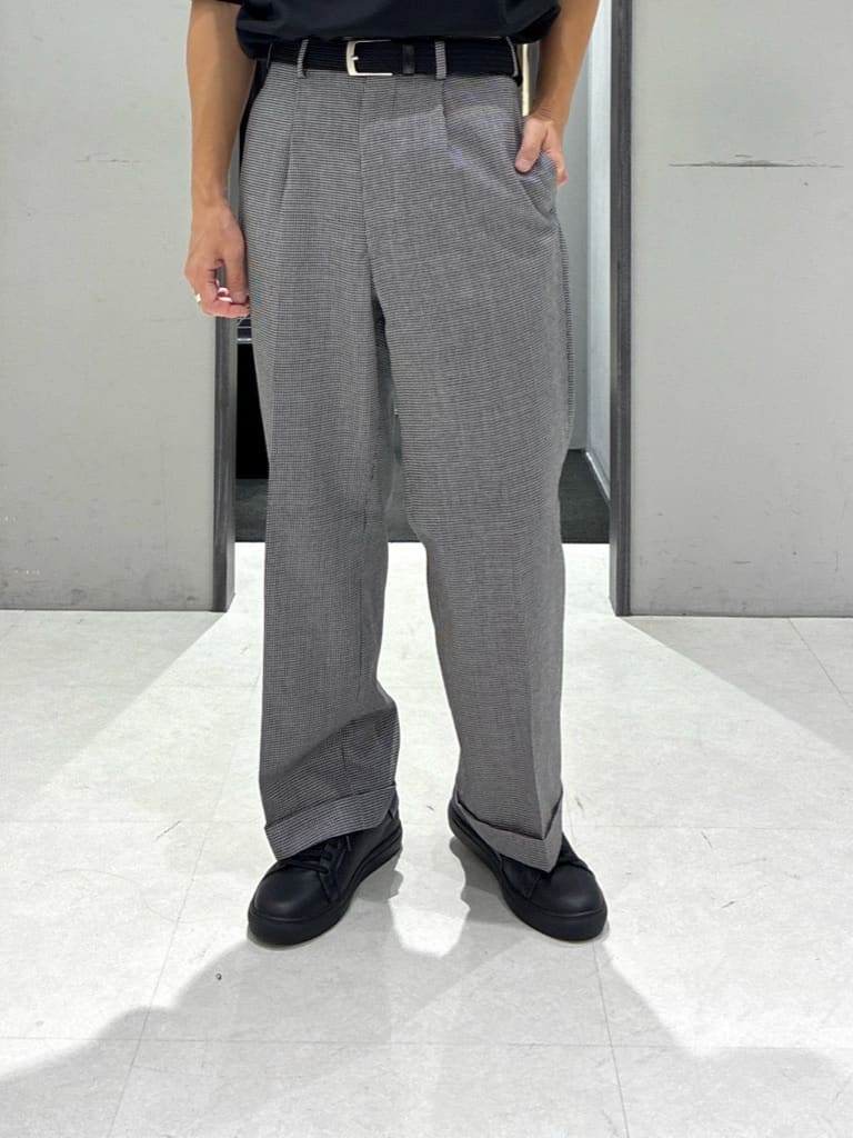 わいずみさんの「TAKEO KIKUCHI｜【COOL CITY WEAR】籠目アート柄 サッカーシャツ /通気性」を使ったコーディネート
