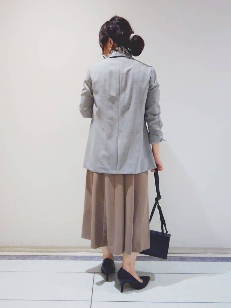 TOMOMIさんの「INDIVI｜【美シルエット】ノースリーブワンピース」を使ったコーディネート