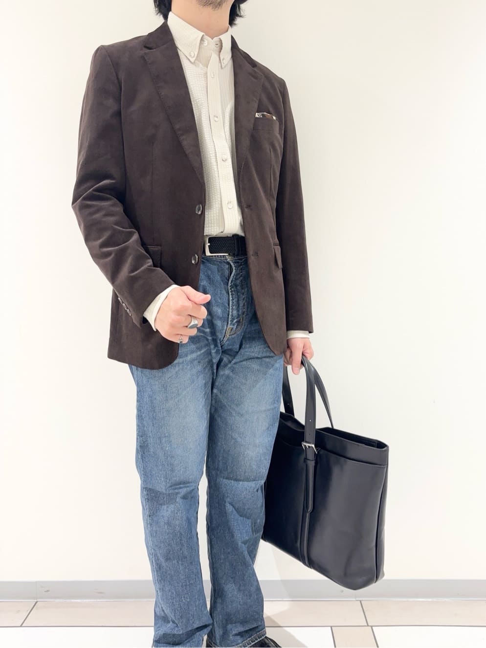 及川さんの「TAKEO KIKUCHI｜【Sサイズ～】ストレッチコーデュロイ ジャケット」を使ったコーディネート