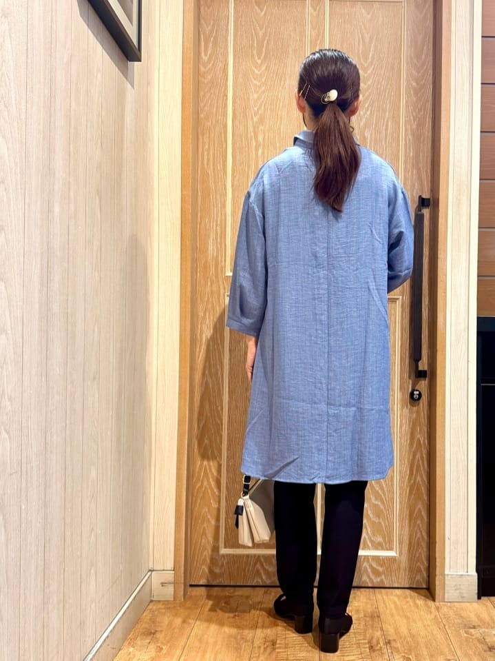 KAORIさんの「SHOO･LA･RUE｜【S-LL/体型カバー】さらっとしたタッチが魅力 デニムライクチュニック」を使ったコーディネート