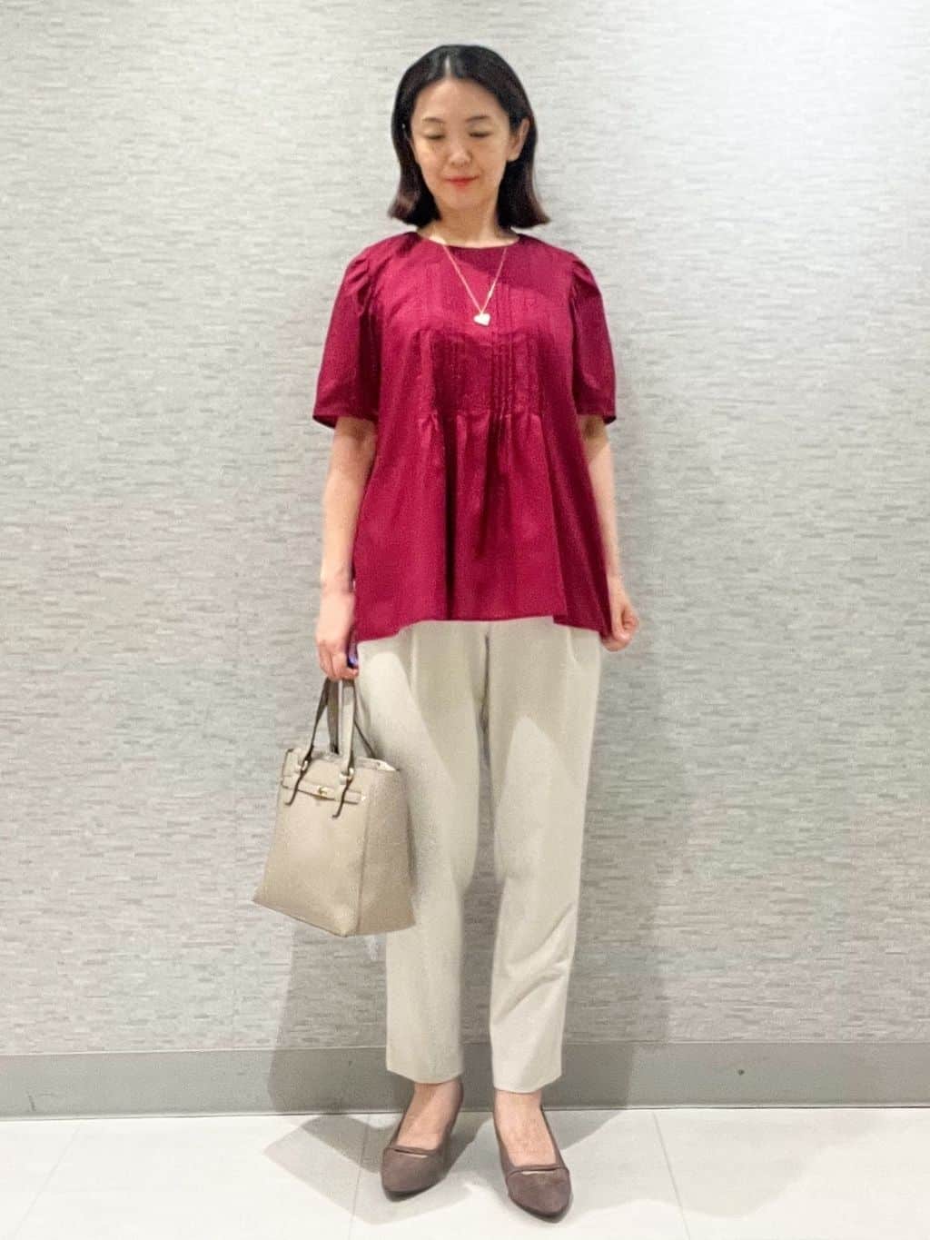marikoさんの「Reflect｜【すっきり見え！長め丈】ピンタックデザインチュニックブラウス」を使ったコーディネート