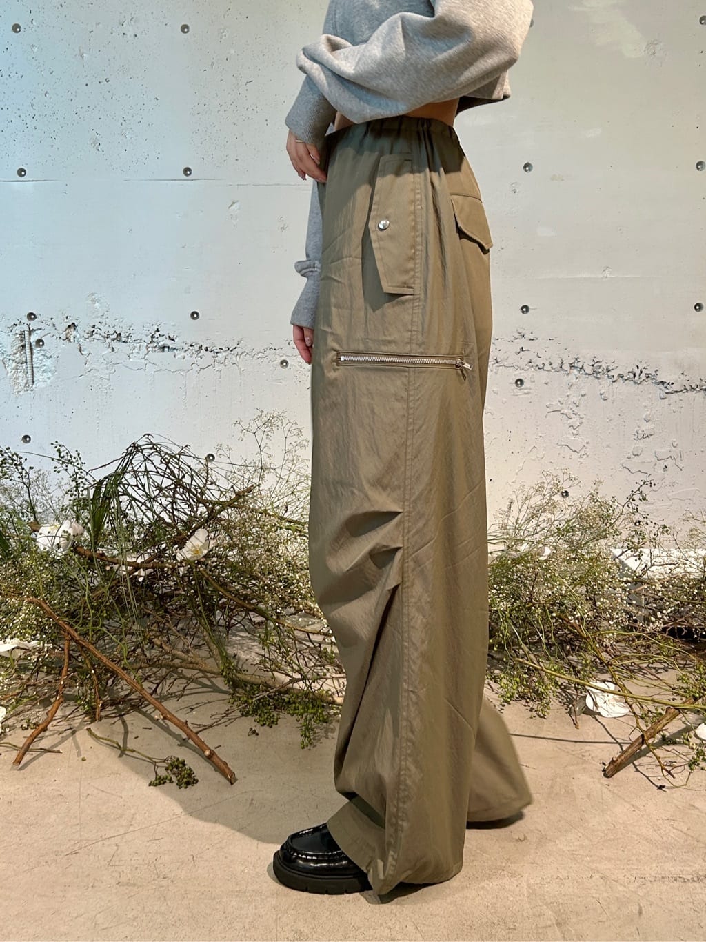 harunaさんの「CODE A｜short zip sweat」を使ったコーディネート