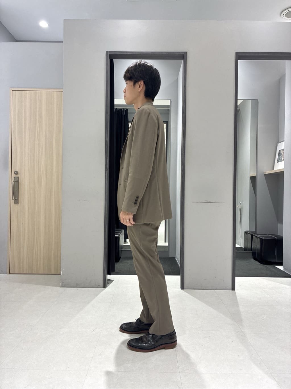わいずみさんの「TAKEO KIKUCHI｜【360&deg;ストレッチ／セットアップ対応】None Of Stress ジャケット」を使ったコーディネート
