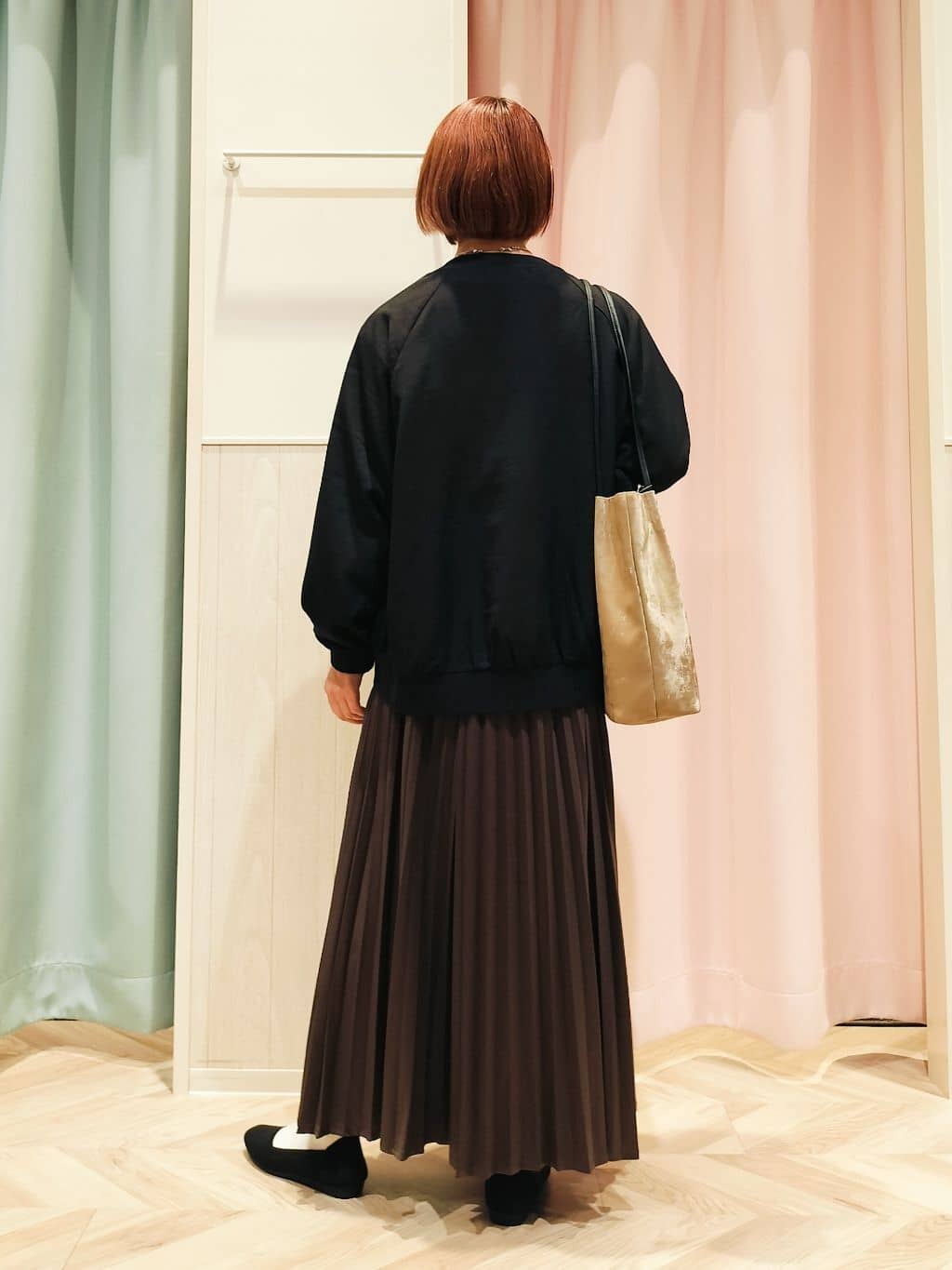たにゃかんさんの「SHOO･LA･RUE｜【洗濯機可/S-LL】さっと羽織れる 軽量リブブルゾン」を使ったコーディネート