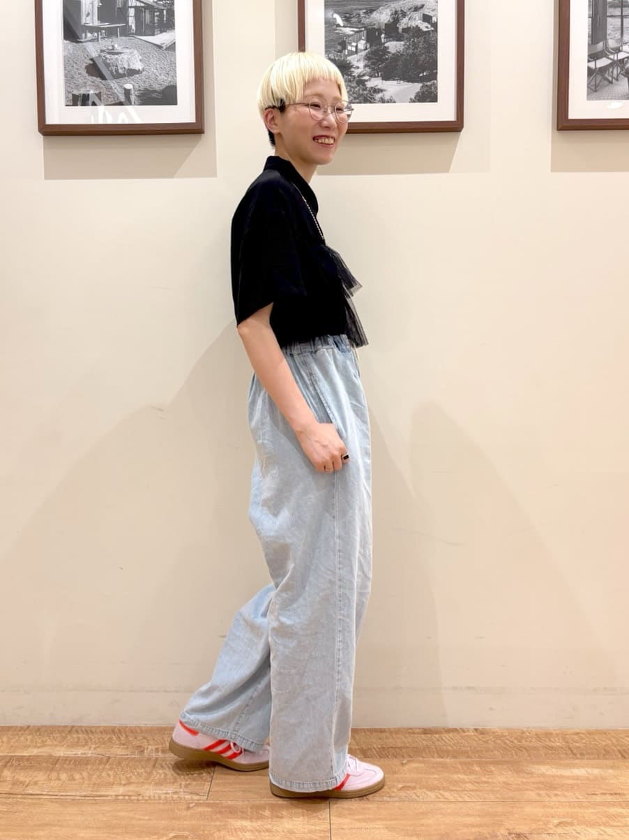 Ayumiさんの「SHOO･LA･RUE｜【S-LL】一枚でサマ見え チュールドッキングシャツ」を使ったコーディネート