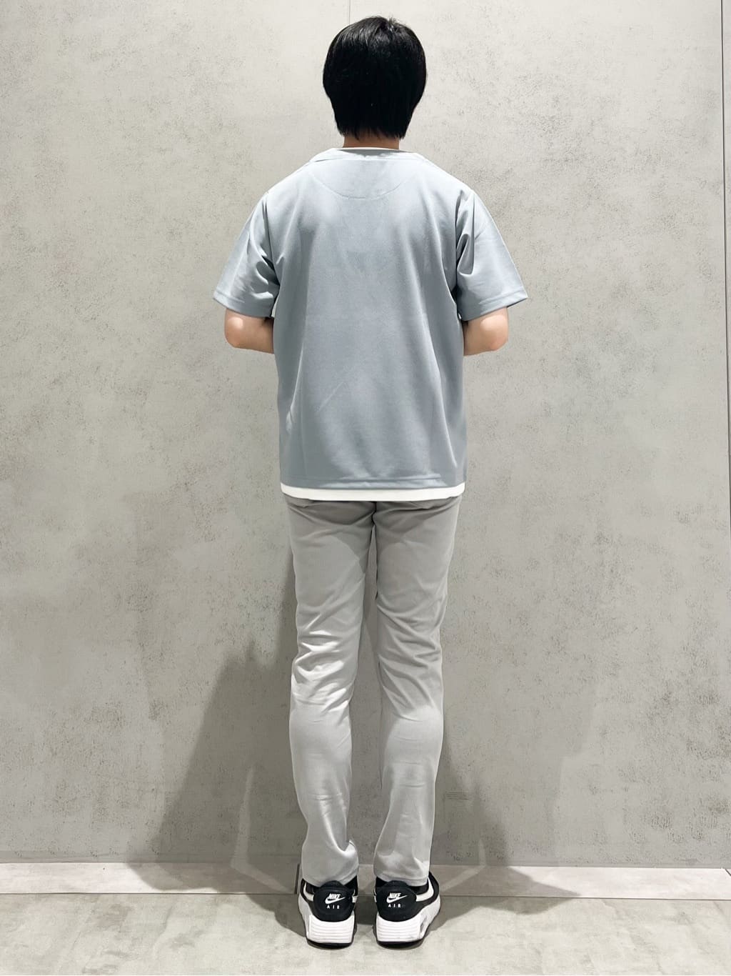 SHI-MAさんの「THE SHOP TK｜ツイルキーネック 半袖Tシャツ 接触冷感/洗濯機OK」を使ったコーディネート