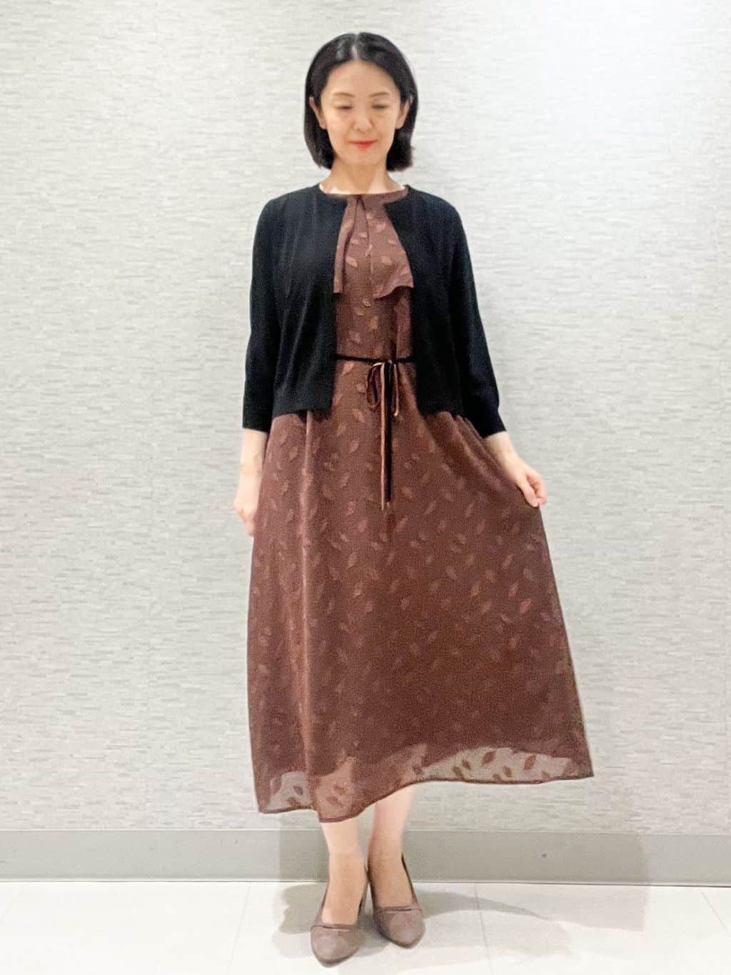 marikoさんの「Reflect｜【撥水／二の腕カバー】ケープデザインワンピース」を使ったコーディネート
