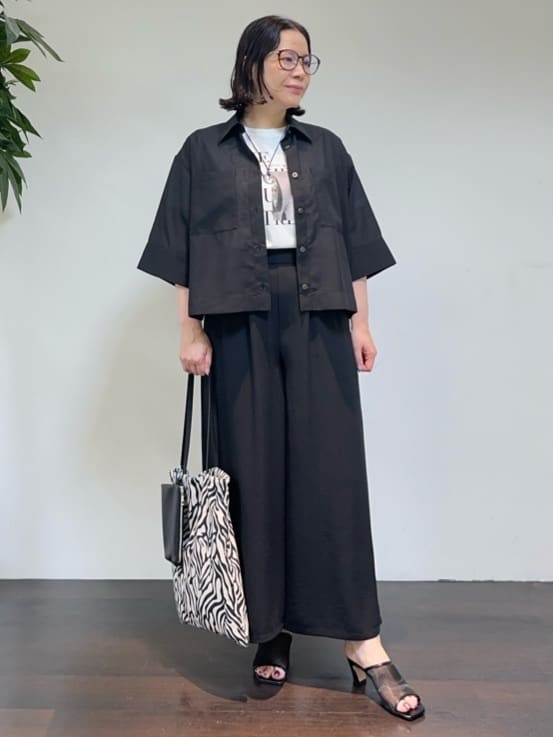 Asamiさんの「UNTITLED｜【前開き/洗える】ショート丈シアーシャツ」を使ったコーディネート