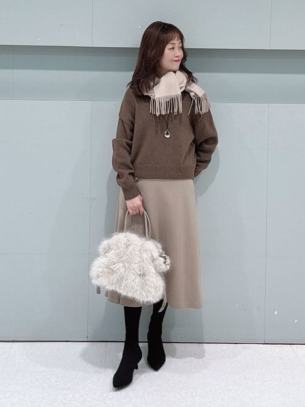makiさんの「UNTITLED｜【はっ水機能/フード取り外し可/防寒】ロングダウンコート」を使ったコーディネート
