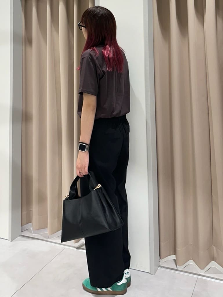 cottonさんの「THE SHOP TK｜フォトアソートTシャツ【接触冷感/UV/毛玉になりにくい/洗濯機OK】」を使ったコーディネート
