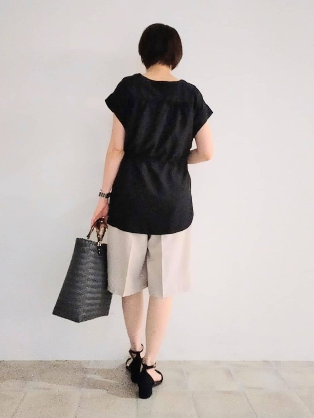miomioさんの「SHOO･LA･RUE｜【S-LL】シルエットが変えられる ウエストリボンブラウス」を使ったコーディネート