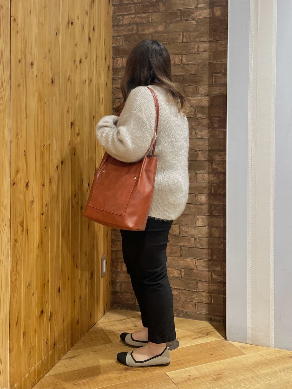 Risaさんの「SHOO･LA･RUE｜【S-LL/ゆったり】ふわふわシャギー 大人レディなニット」を使ったコーディネート