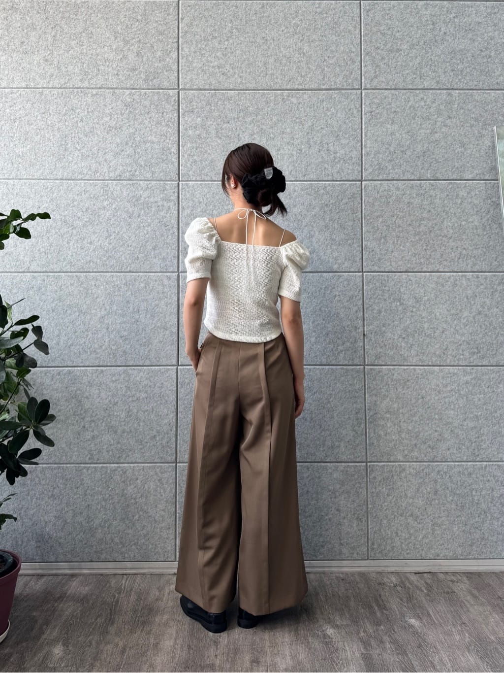 uchi__yamaさんの「CODE A｜gather puff jersey tops」を使ったコーディネート
