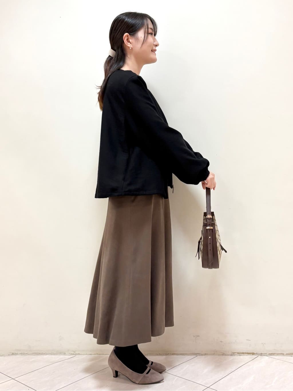mikiさんの「Reflect｜【選べる6色／長く着られる◎】ボートネックニット」を使ったコーディネート