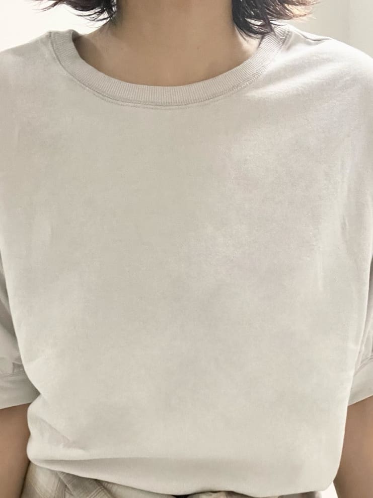 ISOさんの「Dessin｜【360度可愛い/前後2WAY/洗える】ライトコットンヘンリーカットソー」を使ったコーディネート