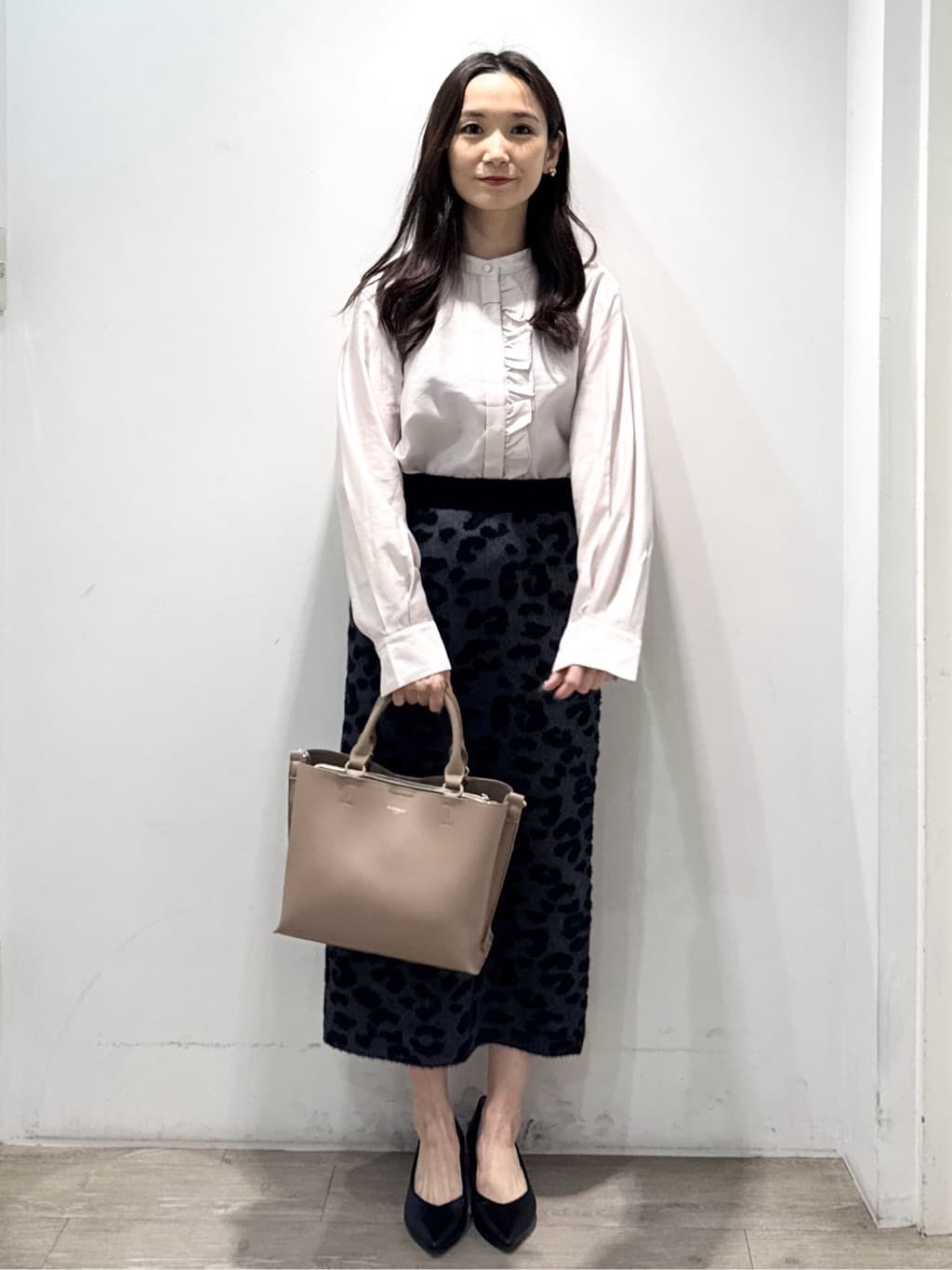 yuicciさんの「OPAQUE.CLIP｜フロントフリルブラウス【洗濯機OK】」を使ったコーディネート