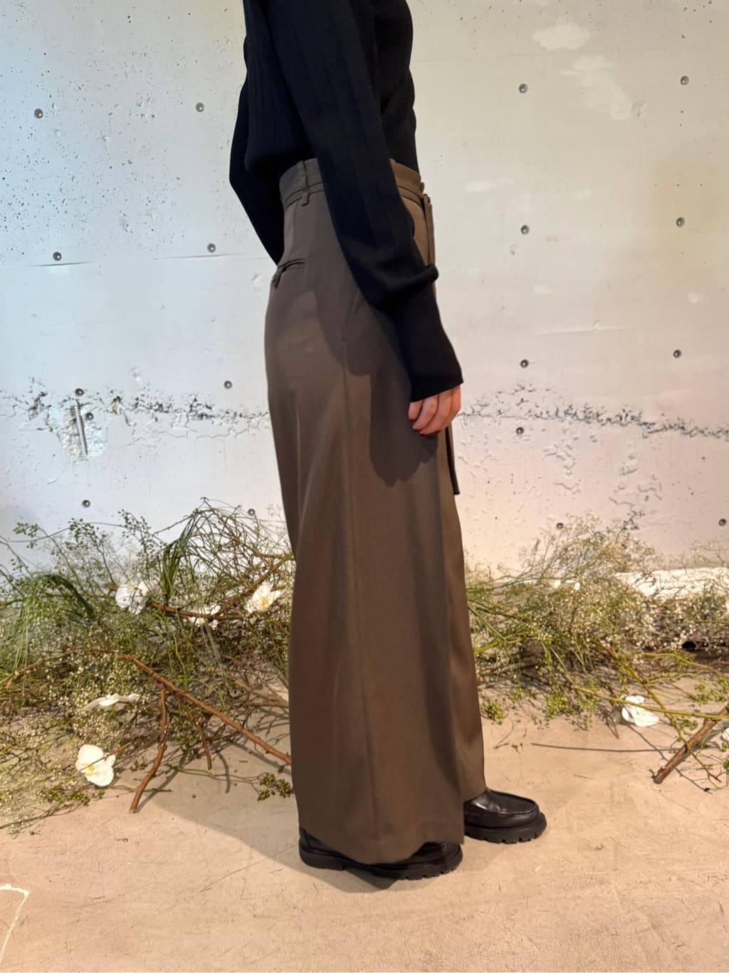 uchi__yamaさんの「CODE A｜frill design knit」を使ったコーディネート