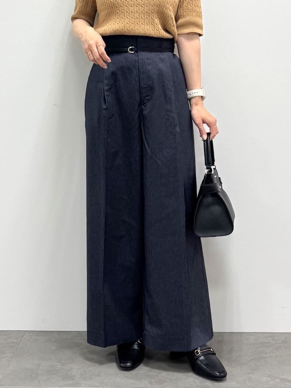 kozuさんの「index｜ベルト付きストレッチワイドパンツ【洗濯機洗い可】」を使ったコーディネート