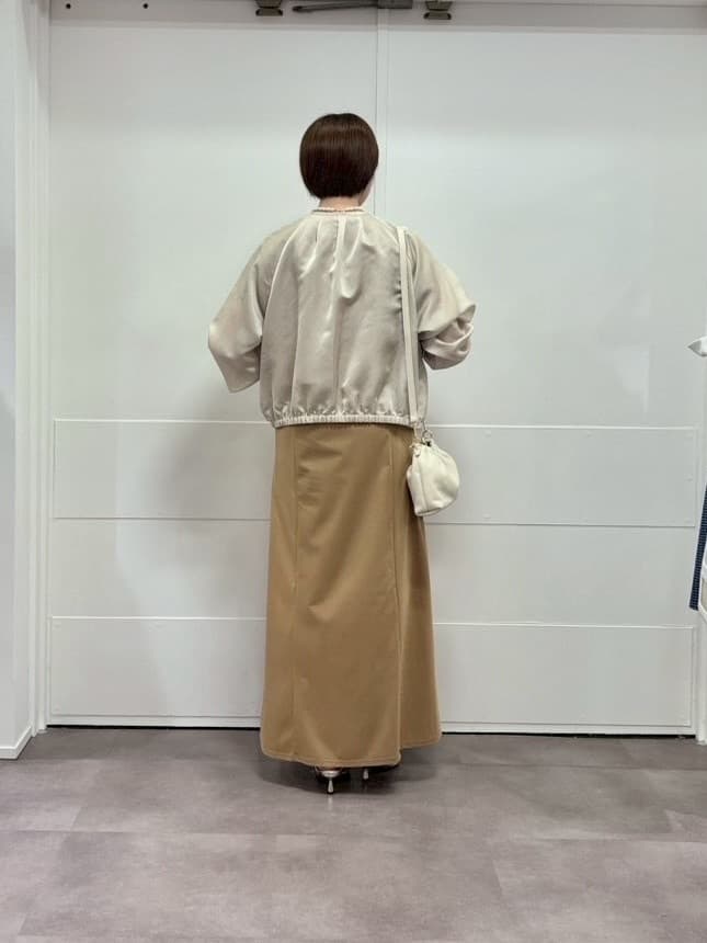 MOMOKOさんの「UNTITLED｜◆【トレンド/洗える/軽い】シアーブルゾン」を使ったコーディネート