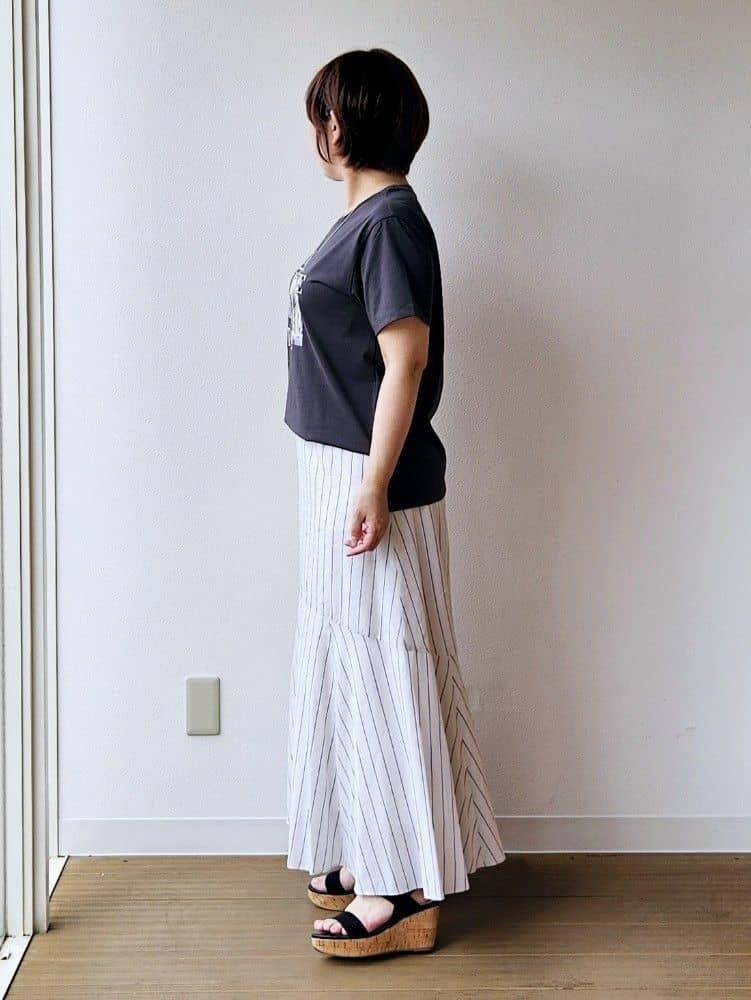 やじまさんの「UNTITLED｜【ロゴT/プリントT】グラフィックTシャツ」を使ったコーディネート