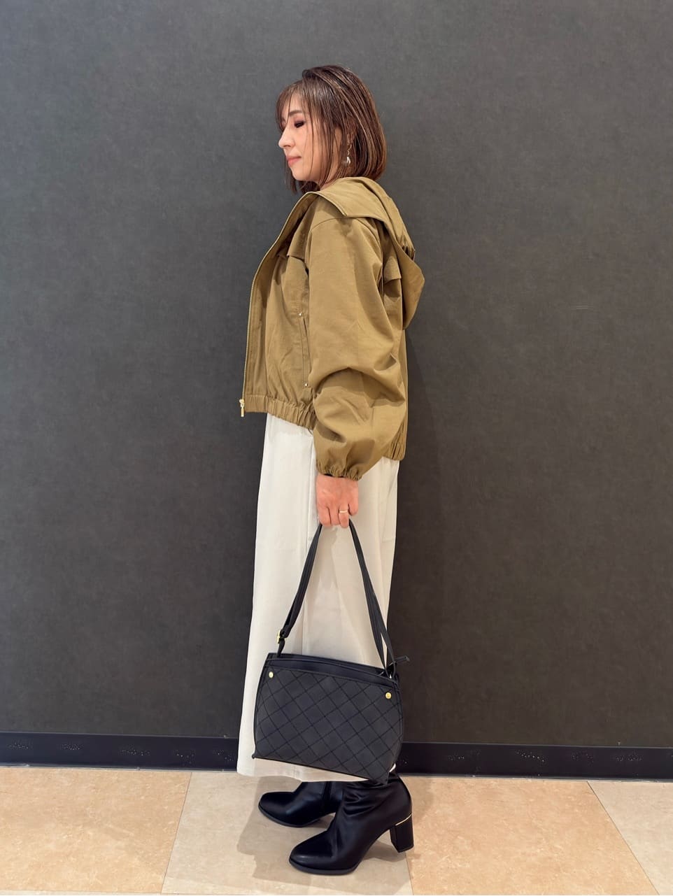 Megさんの「SHOO･LA･RUE｜グラフィックアソート ベーシックロンT」を使ったコーディネート