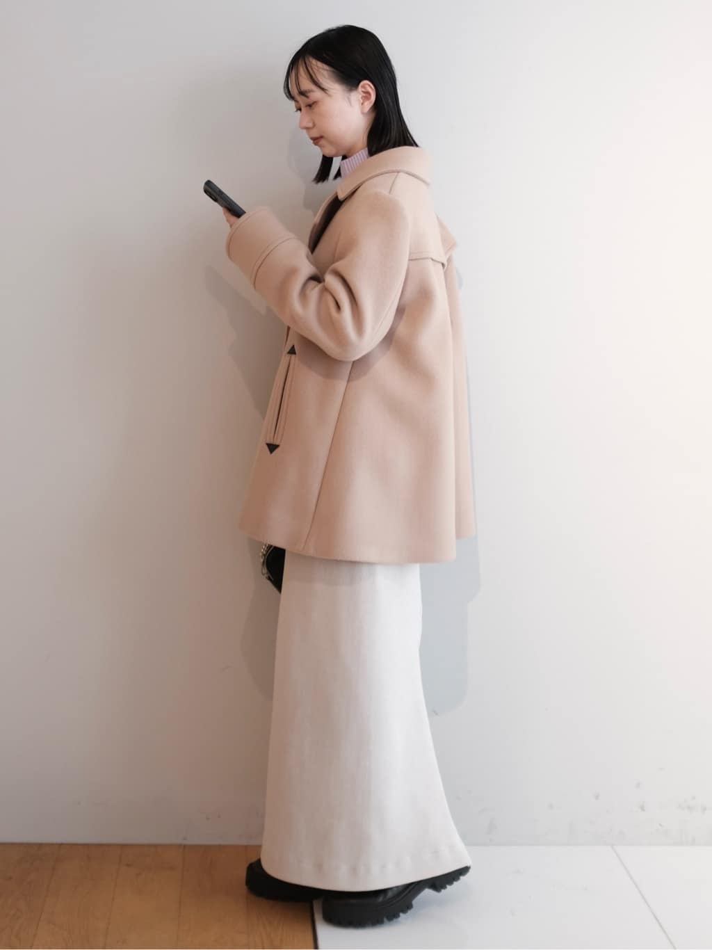 Kishimotoさんの「DRESSTERIOR｜コーデュロイジャージタイトスカート」を使ったコーディネート