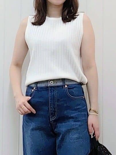 itoさんの「Dessin｜【洗える】Vネックシャギーベスト」を使ったコーディネート