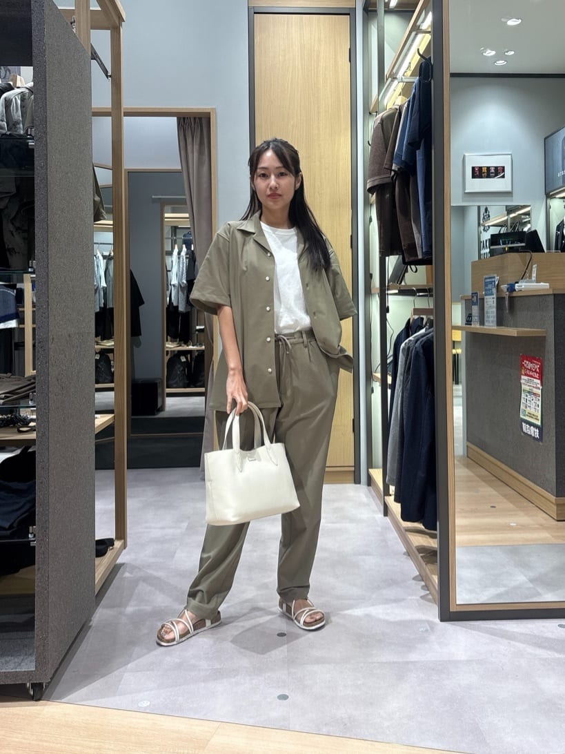 よぴさんの「TAKEO KIKUCHI｜【COOL CITY WEAR】エアートール オープンカラーシャツ /接触冷感・通気性」を使ったコーディネート